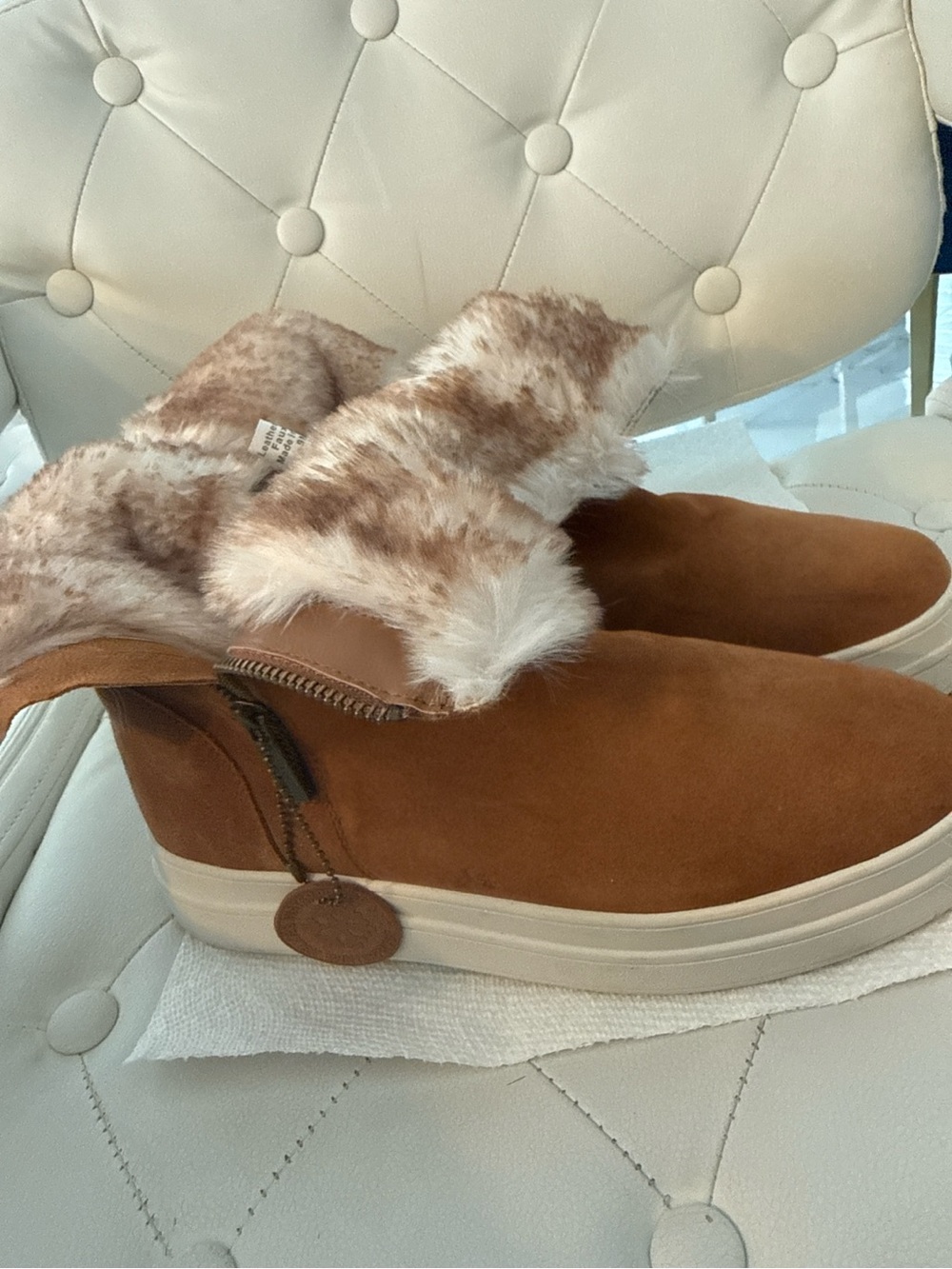 J/Slides Allie Brown Suede Faux-Fur Platform Ankle Boots. Size 9